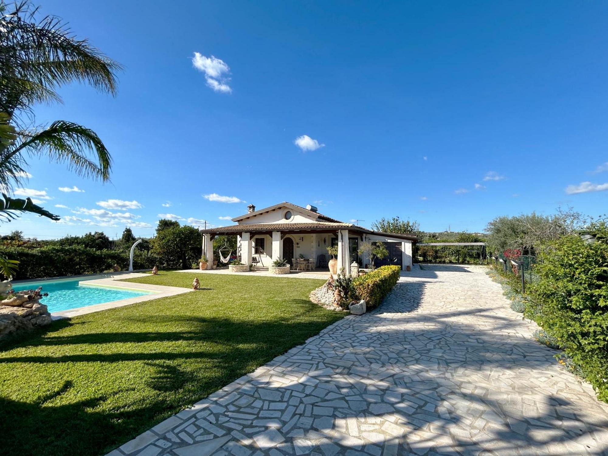Villa Suq With Pool, Parking & Wifi Νότο Εξωτερικό φωτογραφία